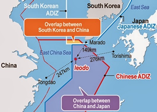 Khu nhận diện phòng không TQ áp đặt ở Hoa Đông (đường màu đỏ) gây tranh cãi.