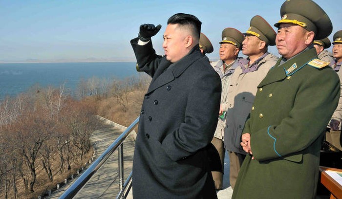 Kim Jong-un thị sát biên giới hai miền Triều Tiên.