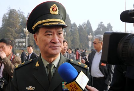 Tiền Lợi Hoa, cựu Chánh văn phòng Bộ Quốc phòng Trung Quốc, lon Thiếu tướng vừa đi Đài Loan.