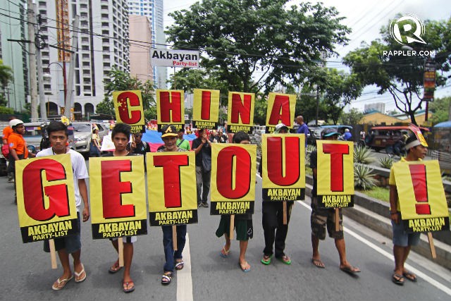 Philippines biểu tình chống Trung Quốc leo thang bành trướng ở Biển Đông mà Manila gọi là biển Tây Philippines.