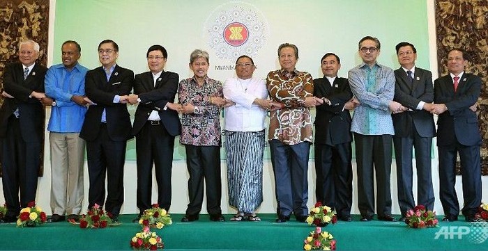 Ngoại trưởng các nước ASEAN trong phiên họp đầu tiên tại Myanmar.