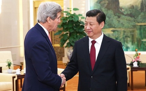 Ngoại trưởng Mỹ John Kerry và Chủ tịch Trung Quốc Tập Cận Bình.