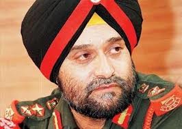 Tổng tham mưu trưởng quân đội Ấn Độ, tướng Brikram Singh được cho là người trực tiếp ra lệnh thành lập 3 tổ nghiên cứu Trung Quốc.