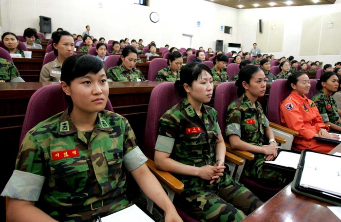 Nữ quân nhân Hàn Quốc.