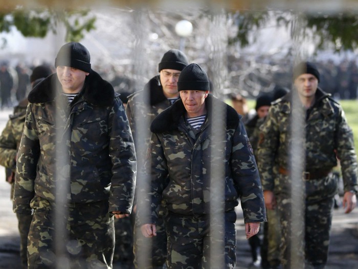 Lính Ukraine đã không phản ứng gì trong suốt quá trình Nga sáp nhập Crimea.