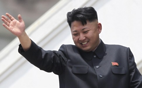 Nhà lãnh đạo Triều Tiên Kim Jong-un với kiểu tóc đặc biệt.