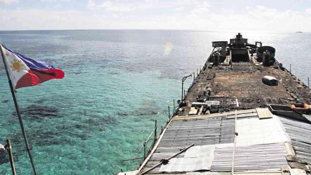 Tàu chiến cũ Philippines đánh chìm ngoài bãi Cỏ Mây năm 1999 để ngăn Trung Quốc tiếp tục bành trướng về phía Đông quần đảo Trường Sa (thuộc chủ quyền Việt Nam).