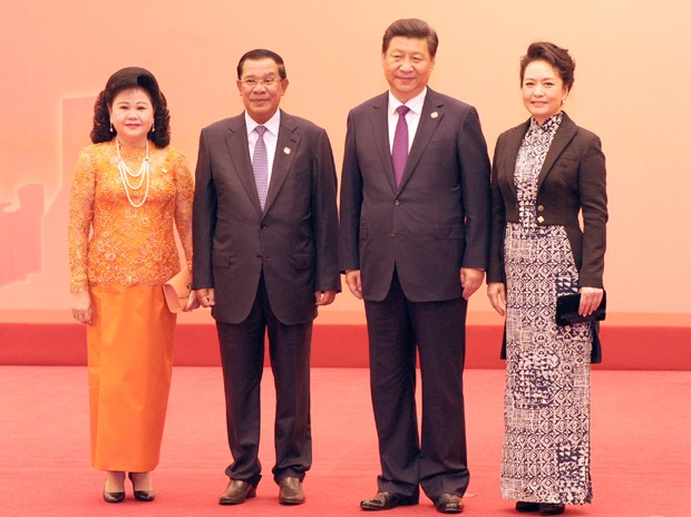 Vợ chồng Thủ tướng Campuchia Hun Sen và Chủ tịch Trung Quốc Tập Cận Bình.