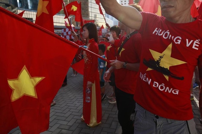 Những người Việt Nam tại Hồng Kông đang một lòng hướng về Biển Đông.