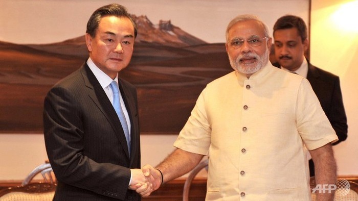 Ngoại trưởng Trung Quốc Vương Nghị hội kiến Thủ tướng Ấn Độ Modi.