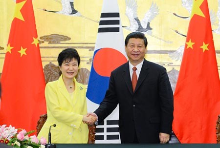 Tổng thống Hàn Quốc Park Geun-hye đã đi thăm Trung Quốc sau khi nhậm chức.