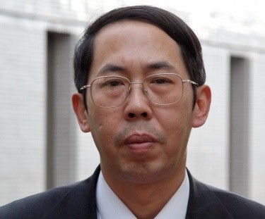 Thời Ân Hoằng, giáo sư đại học Nhân Dân Trung Quốc, cố vấn về chính sách đối ngoại của chính phủ Trung Quốc.