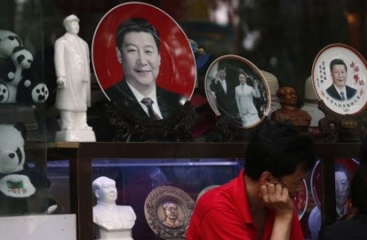 Hình ảnh ông Tập Cận Bình đã xuất hiện trên các món đồ lưu niệm ở Trung Quốc.