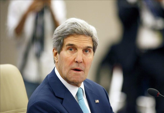 Ngoại trưởng Mỹ John Kerry đề xuất đóng băng các hành động khiêu khích trên Biển Đông.