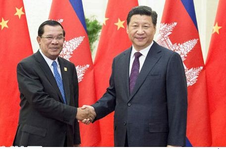 Thủ tướng Campuchia Hun Sen và Chủ tịch Trung Quốc Tập Cận Bình.