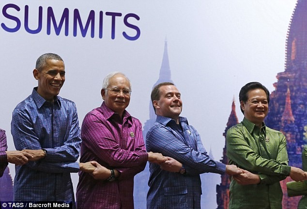 Các nhà lãnh đạo tham dự hội nghị thượng đỉnh Đông Á tại Naypyidaw, Myanmar tuần trước.