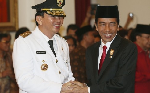 Thống đốc Jakarta gốc Hoa trong lễ nhậm chức và Tổng thống Indonesia.