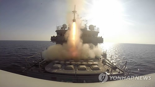 Hàn Quốc tập trận bắn đạn thật gần biên giới trên biển với Bắc Triều Tiên.