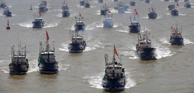 Tàu cá Trung Quốc ào ạt kéo xuống Biển Đông, hình minh họa.