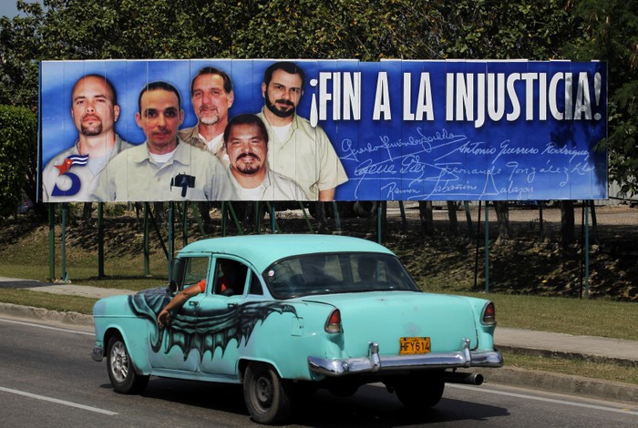 5 điệp viên vừa được thả được người Cuba xem như anh hùng dân tộc.
