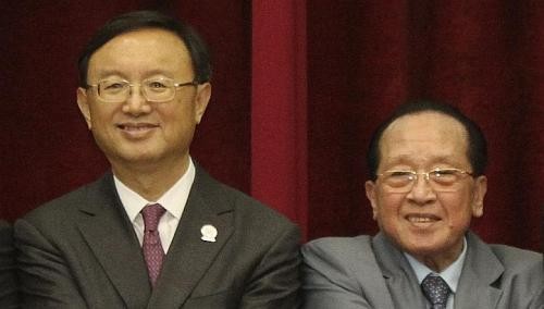 Ông Dương Khiết Trì và ông Hor Namhong.