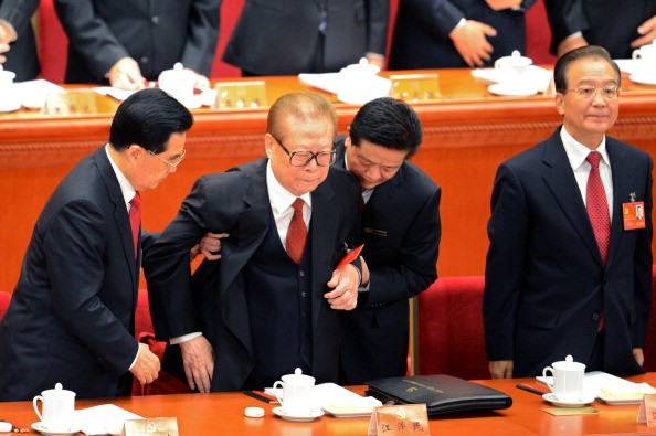 Cựu Chủ tịch Trung Quốc Giang Trạch Dân cũng đang trong tâm điểm của tin đồn.