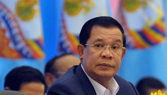Thủ tướng Campuchia Hun Sen trong phiên đại hội bất thường của đảng Nhân dân Campuchia cầm quyền (CPP). Ảnh: Straits Times.