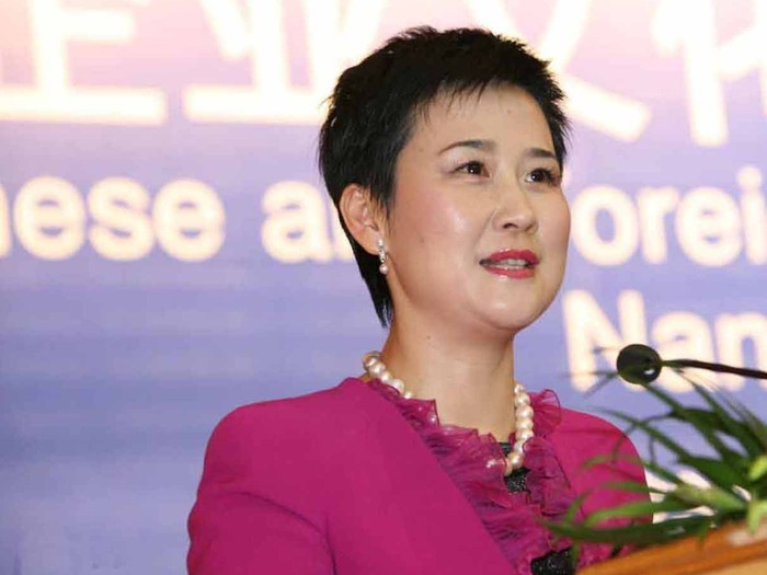 Lý Tiểu Lâm, con gái cựu Thủ tướng Trung Quốc Lý Bằng, được mệnh danh là &quot;chị cả điện lực&quot; Trung Quốc.