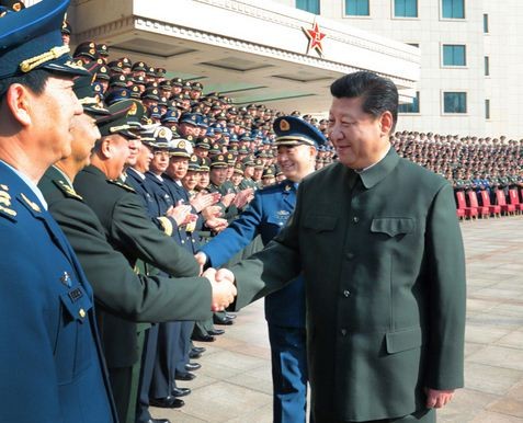 Ông Tập Cận Bình thị sát đại quân khu Nam Kinh, tướng Vương Thiếu Quân được cho là đã tham gia tháp tùng.