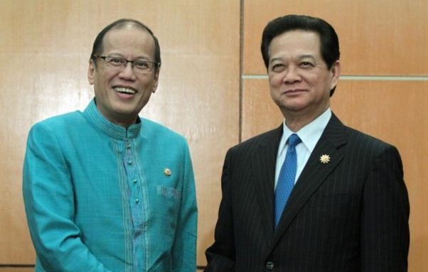 Tổng thống Philippines Benigno Aquino III và Thủ tướng Nguyễn Tấn Dũng. Ảnh: Inquirer.