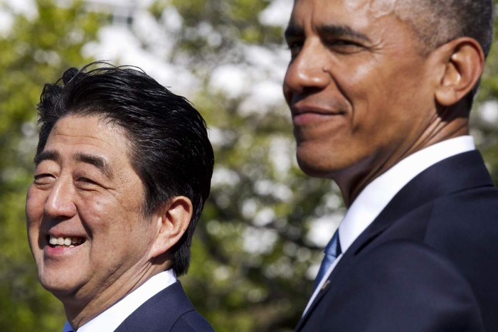 Thủ tướng Nhật Bản Shinzo Abe và Tổng thống Mỹ Barack Obama. Ảnh: Time.com