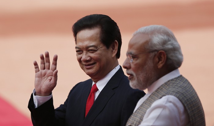 Thủ tướng Nguyễn Tấn Dũng và Thủ tướng Ấn Độ Narendra Modi.