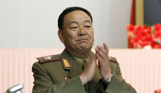 Phó Nguyên soái Hyon Yong-chol, Bộ trưởng Quốc phòng Triều Tiên không có dấu hiệu nào cho thấy ông gặp nguy hiểm trước khi bị hành quyết. Ảnh: Vượng Báo.
