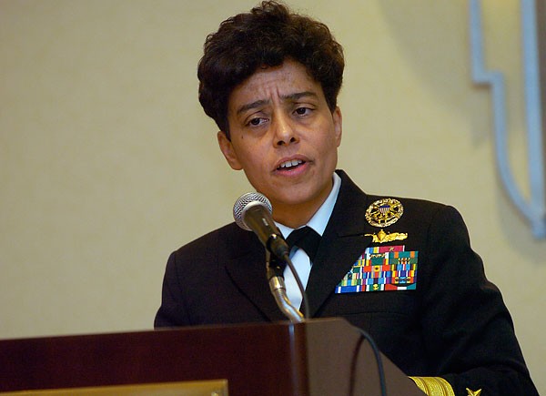 Đô đốc Michelle Howard, Phó Tham mưu trưởng Hải quân Hoa Kỳ. Ảnh: hamptonroads.