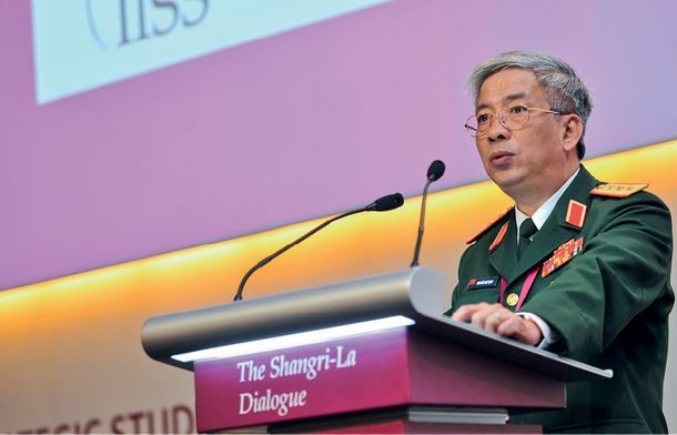 Tướng Nguyễn Chí Vịnh tại Đối thoại Shangri-la, ảnh: IISS.