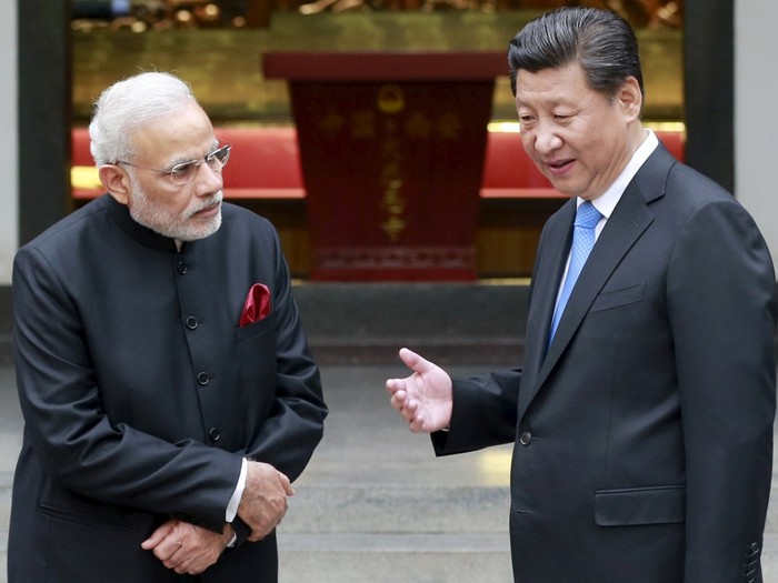 Thủ tướng Ấn Độ Narendra Modi và Chủ tịch Trung Quốc Tập Cận Bình. Ảnh: Đa Chiều.