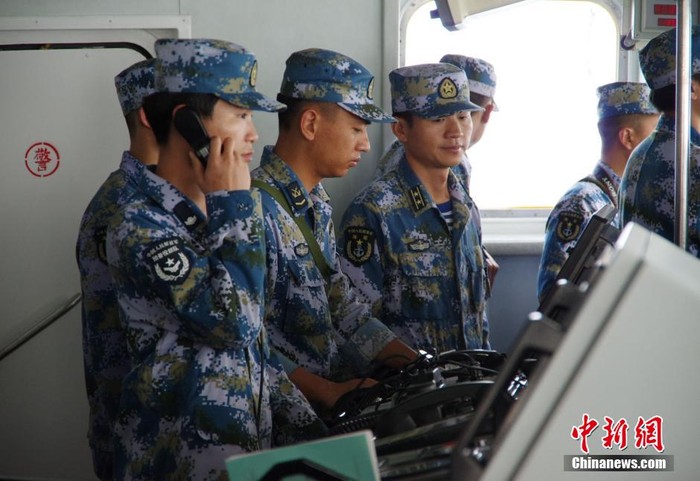 Lực lượng sĩ quan vừa được hạm đội Nam Hải hải quân Trung Quốc gọi tái ngũ tham gia tập trận trên Biển Đông ngày 13/6 vừa qua, ảnh: China News.