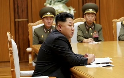 Ông Kim Jong-un chủ trì họp Quân ủy trung ương. Ảnh Yonhap/SCMP.