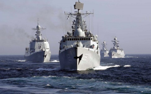 Tàu chiến Trung Quốc tập trận chung với Nga trên biển Nhật Bản, ảnh: AP.