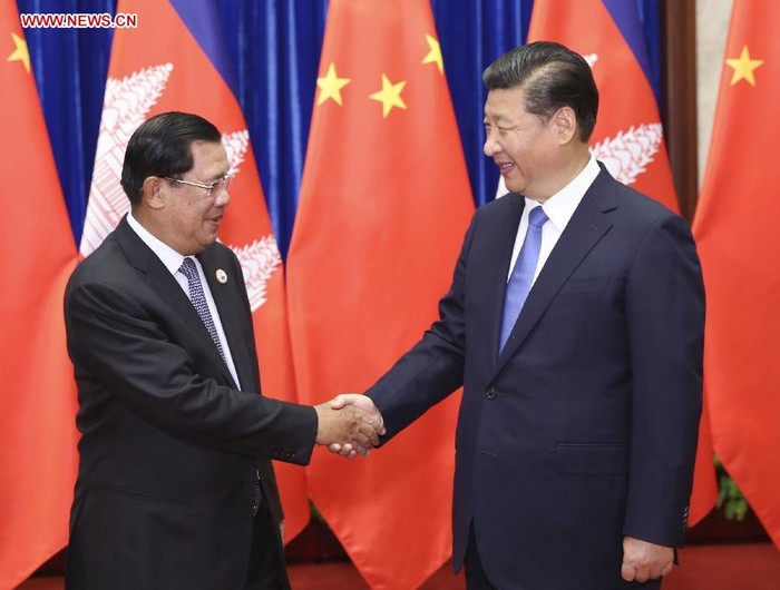 Thủ tướng Campuchia Hun Sen và Chủ tịch Trung Quốc Tập Cận Bình. Ảnh: Tân Hoa Xã.