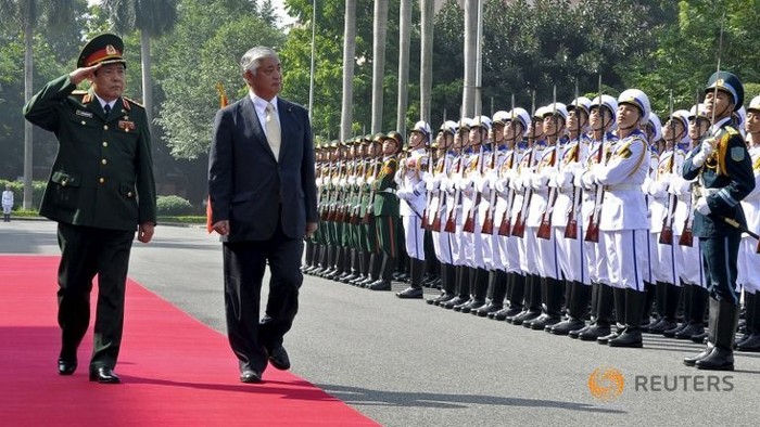 Bộ trưởng Quốc phòng Nhật Bản thăm chính thức Việt Nam, ảnh: Reuters.