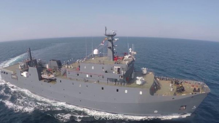 Con tàu vận tải quân sự Trung Quốc sử dụng để vận chuyển vũ khí, khí tài bất hợp pháp ra Biển Đông. Ảnh: CCTV.