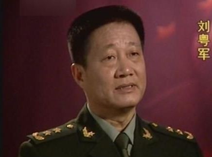 Lưu Việt Quân - Tư lệnh Chiến khu Đông phụ trách tác chiến ở Hoa Đông, eo biển Đài Loan. Ảnh chụp khi còn đeo lon Trung tướng.