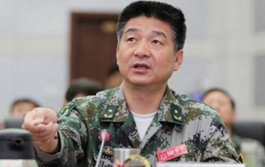 Triệu Tông Kỳ - tân Tư lệnh Chiến khu Tây, phụ trách chống khủng bố ở Tân Cương, phạm vi tác chiến vươn theo Con đường Tơ lụa. Ảnh chụp khi còn đeo lon Thiếu tướng.