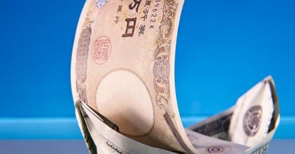 Đồng yên Nhật (JPY) yếu đi so với đồng đô la Mỹ (USD) có thể được Trung Quốc tận dụng làm lợi cho mình. Ảnh: The Telegraph.