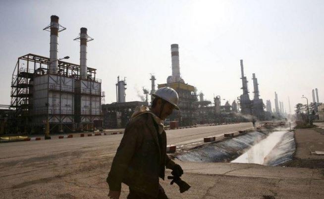 Iran xuất khẩu dầu trở lại nhưng không còn nằm trong sự điều tiết của giới tài phiệt Mỹ. Ảnh: AP.