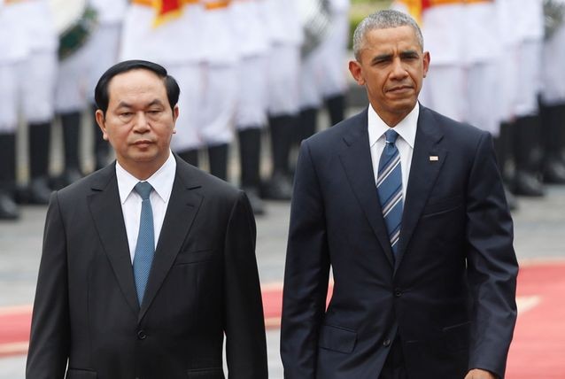 Chủ tịch nước Trần Đại Quang và Tổng thống Mỹ Barack Obama tại Hà Nội, ảnh: arabianbusiness.com.