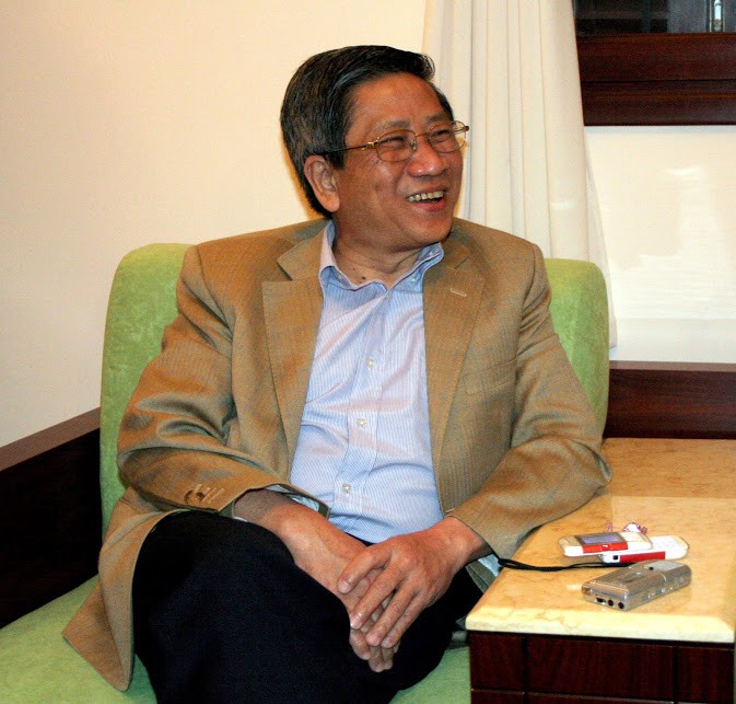 Giáo sư Nguyễn Minh Thuyết, ảnh do tác giả cung cấp.