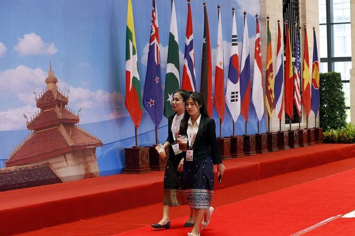 Hội nghị Ngoại trưởng ASEAN đang diễn ra tại Vientiane, Lào. Ảnh: WSJ.