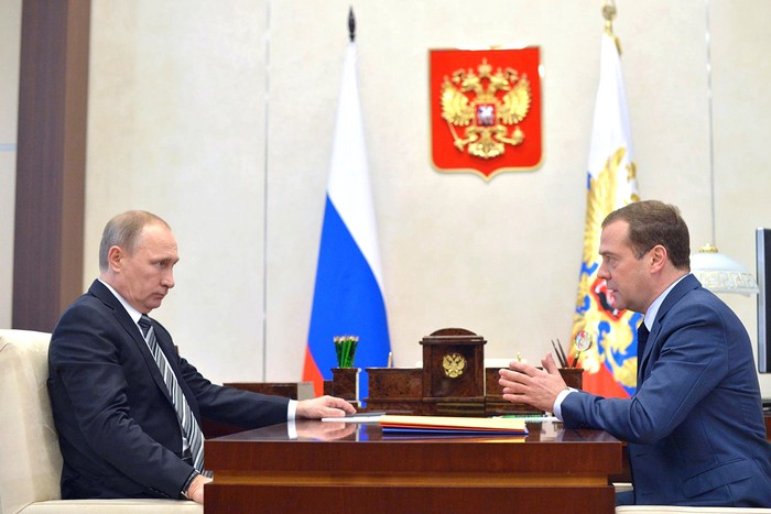 S.Ivanov có thể sẽ là người tách D.Mevedev khỏi V.Putin. Ảnh: atlanticsentinel.com